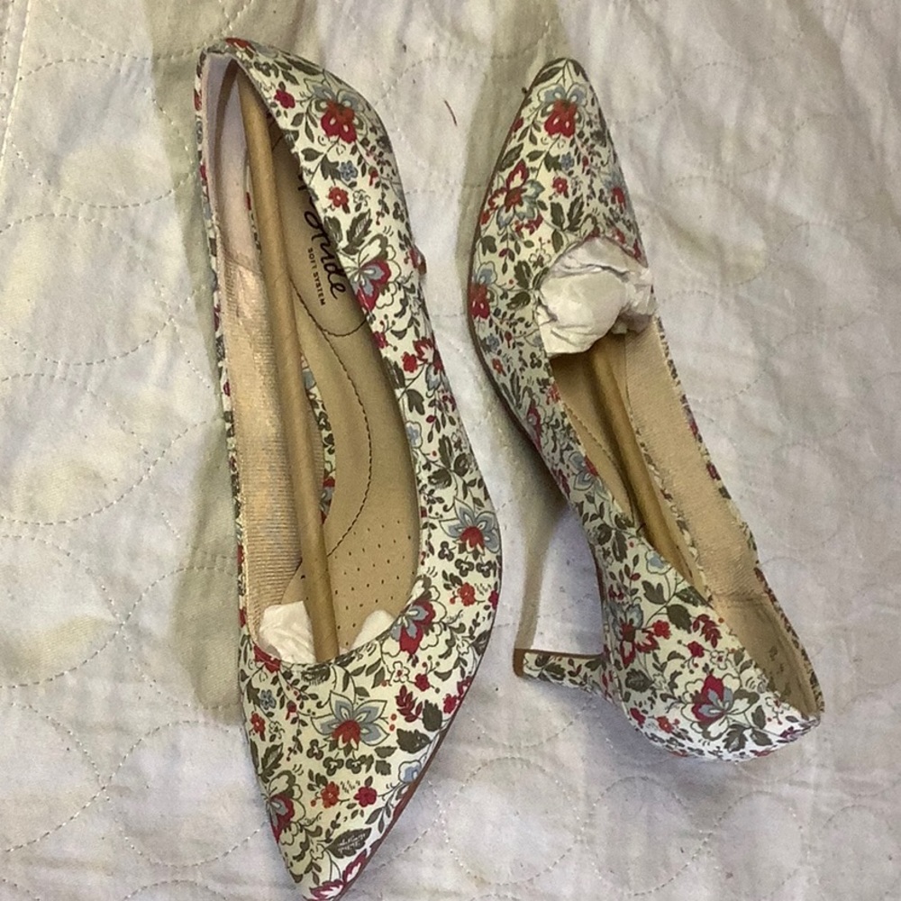 Womens Life Stride shoes